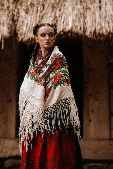 De la trecut la prezent: Evoluția hainelor tradiționale românești