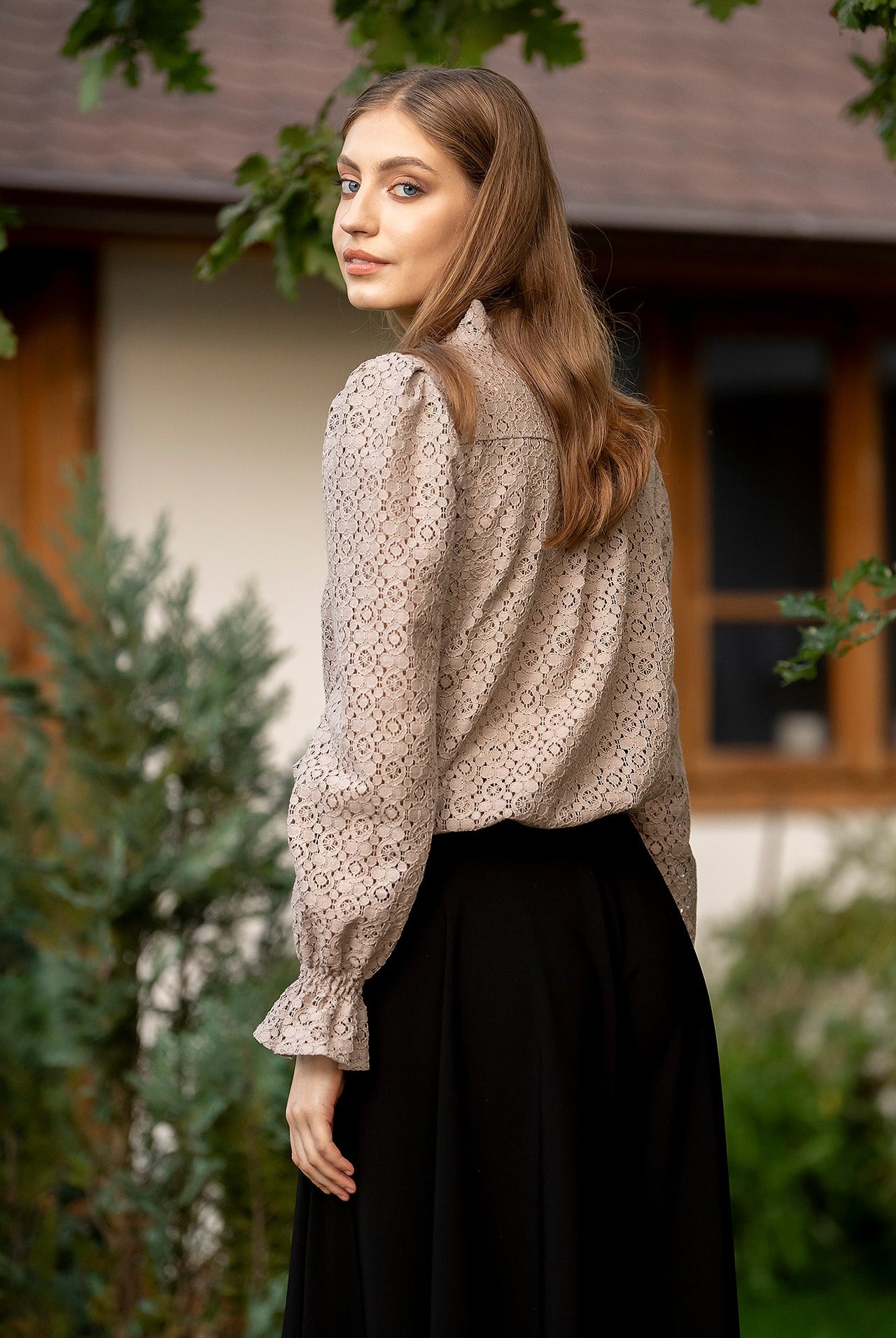 Bluze cu mânecă lungă – Piese esențiale pentru un stil natural, în orice anotimp