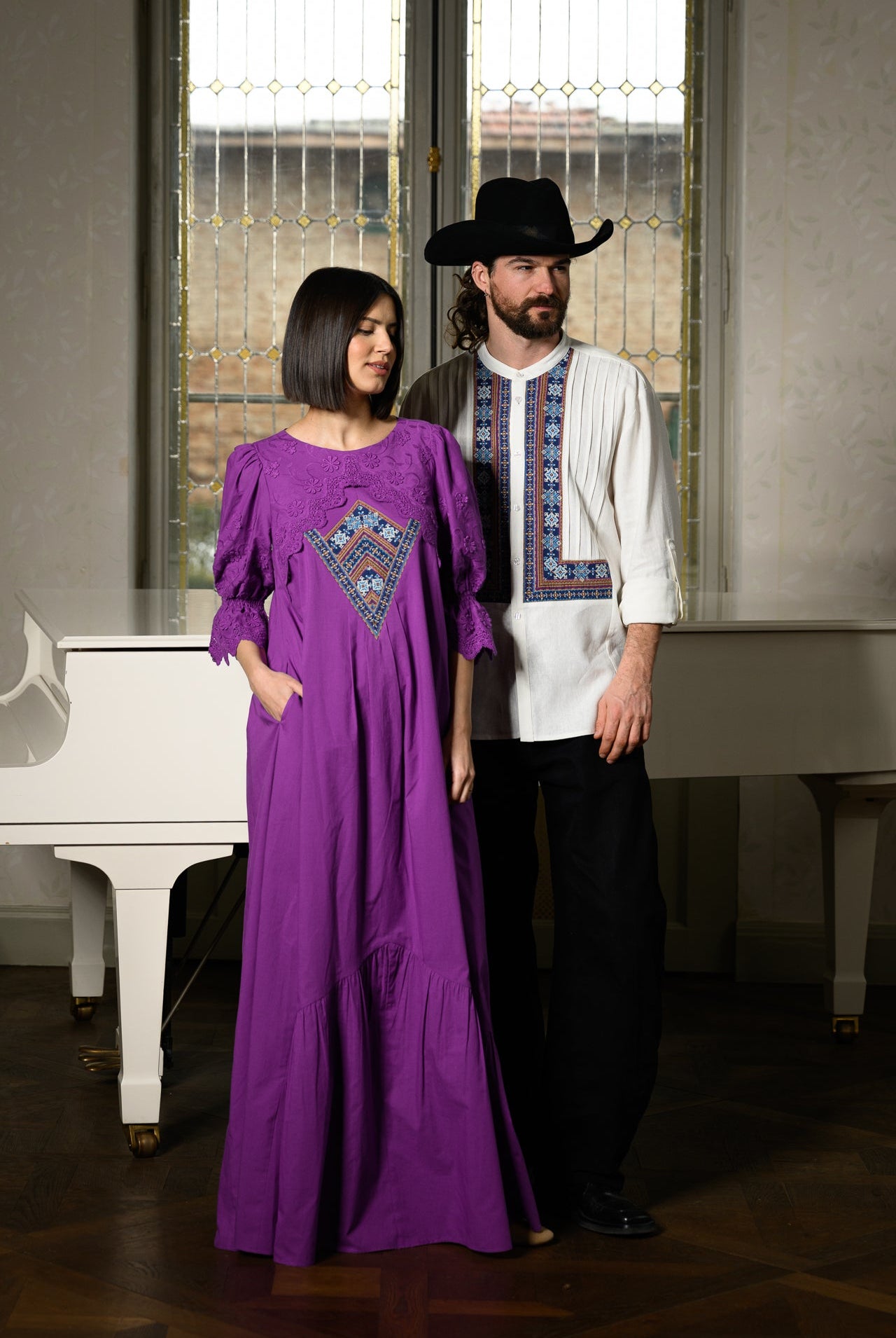 Ce au în comun rochiile Mango și cele IIANA? Simplitatea. Diferența e în detalii