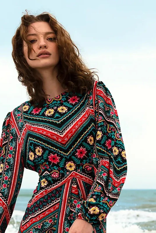 Eleganța iei tradiționale: Cum să o integrezi în ținutele moderne