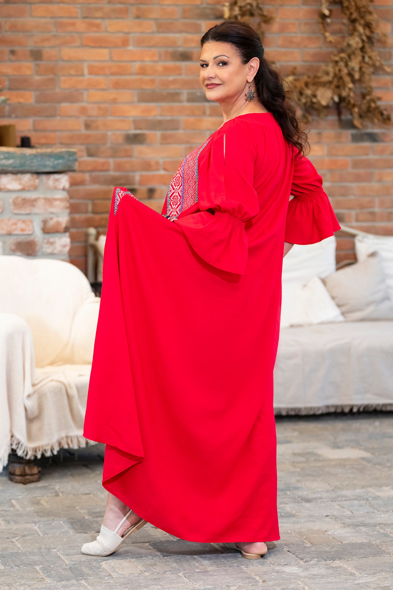 Rochia lungă roșie din in și jacquard țesut Ivoneta