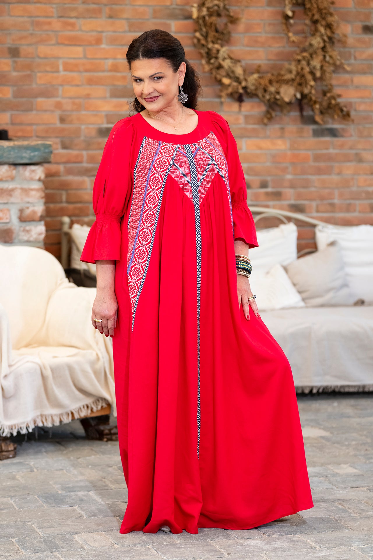 Rochia lungă roșie din in și jacquard țesut Ivoneta