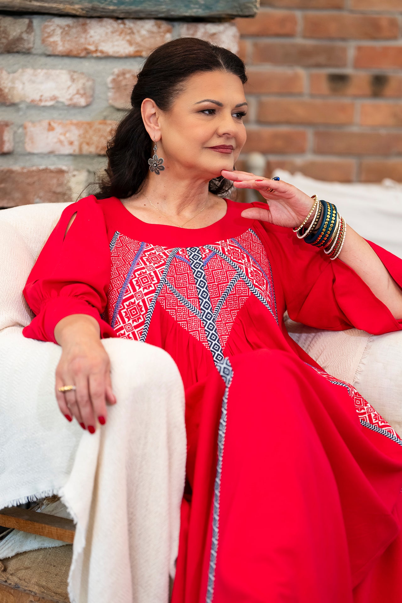 Rochia lungă roșie din in și jacquard țesut Ivoneta