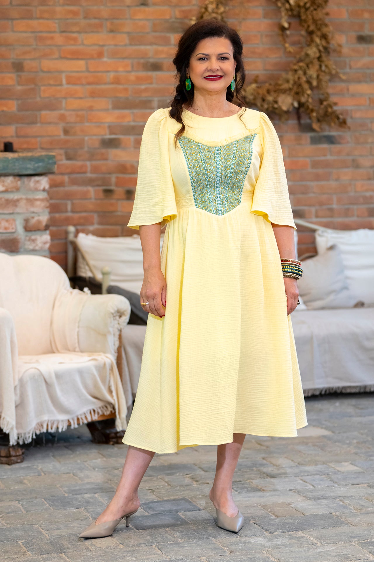 Rochie midi galben pal vanilat din muselină și jacquard țesut cu motive tradiționale