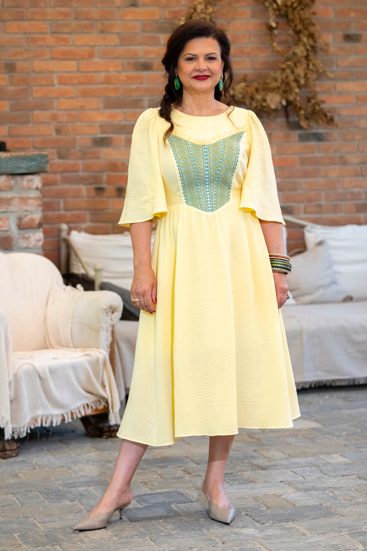 Rochie midi galben pal vanilat din muselină și jacquard țesut cu motive tradiționale