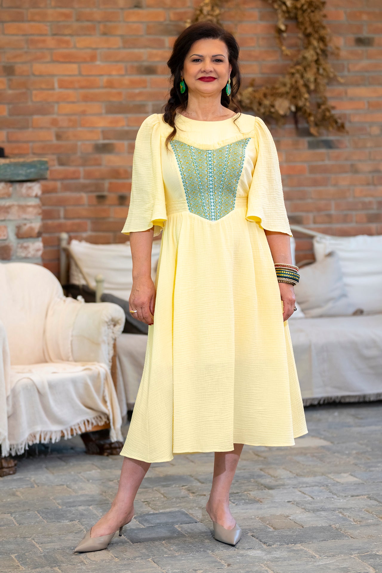 Rochie midi galben pal vanilat din muselină și jacquard țesut cu motive tradiționale