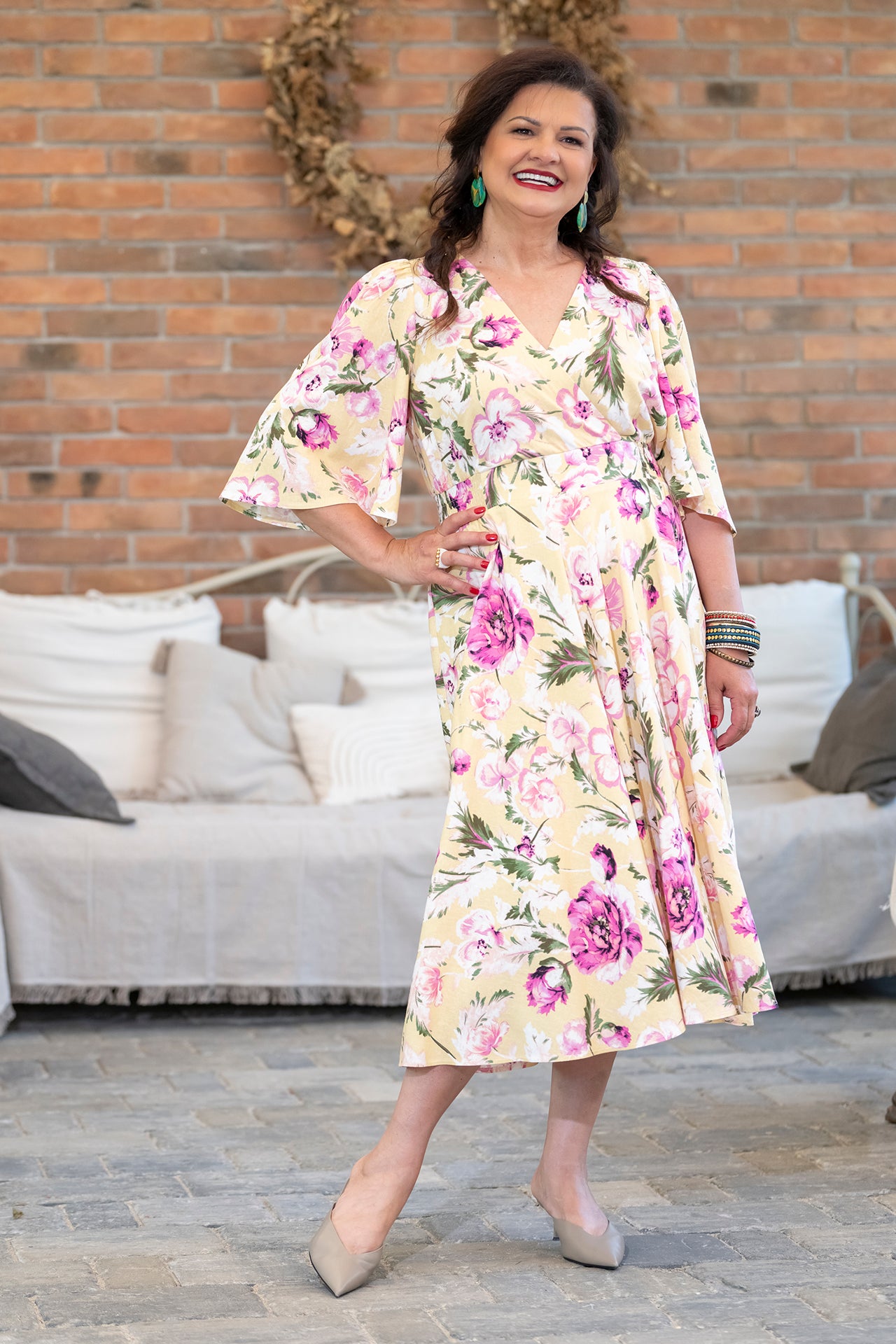 Rochie midi din in galben imprimat cu motive florale