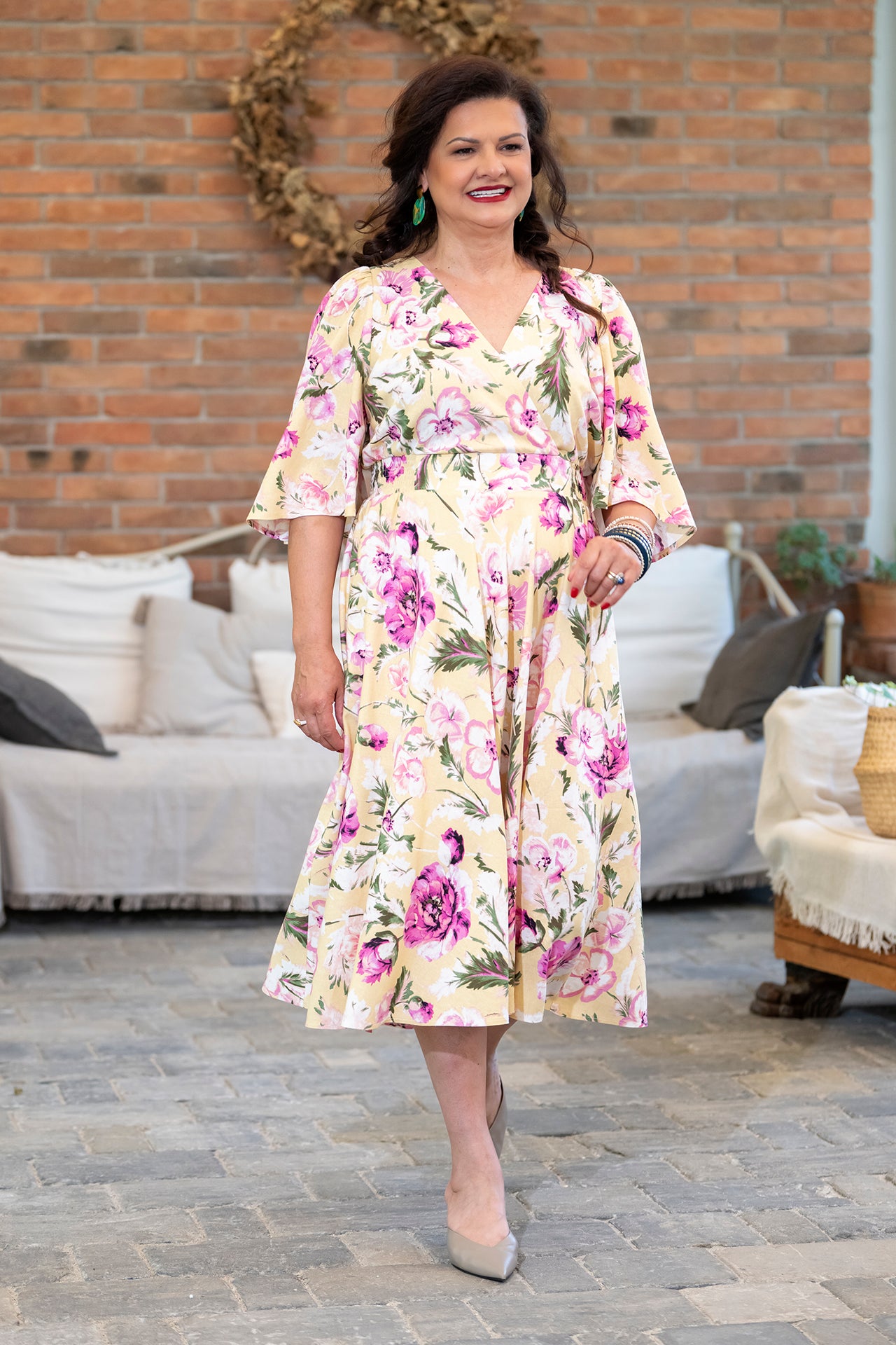 Rochie midi din in galben imprimat cu motive florale