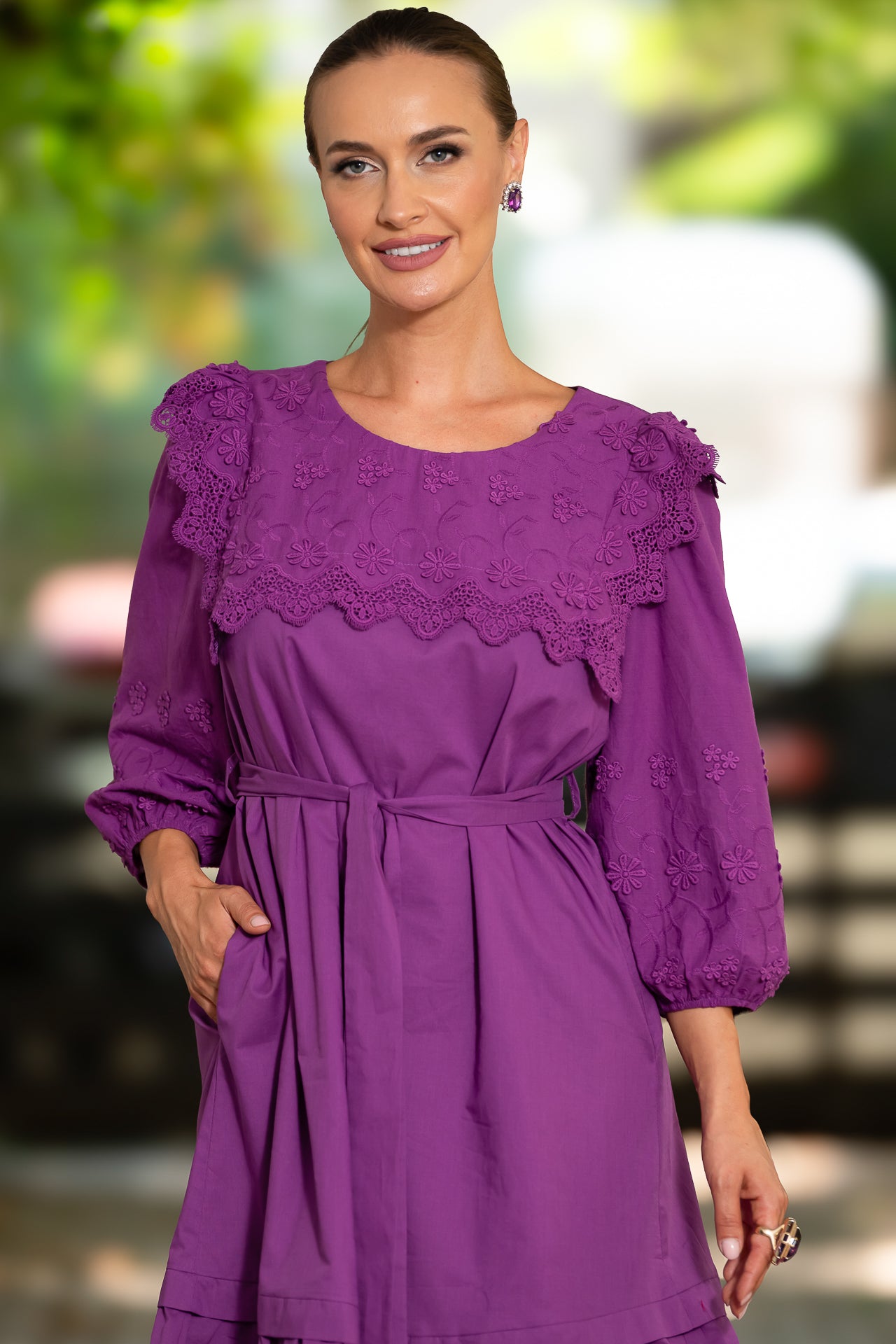 Rochia midi din batist de bumbac și broderie tridimensională Ametist