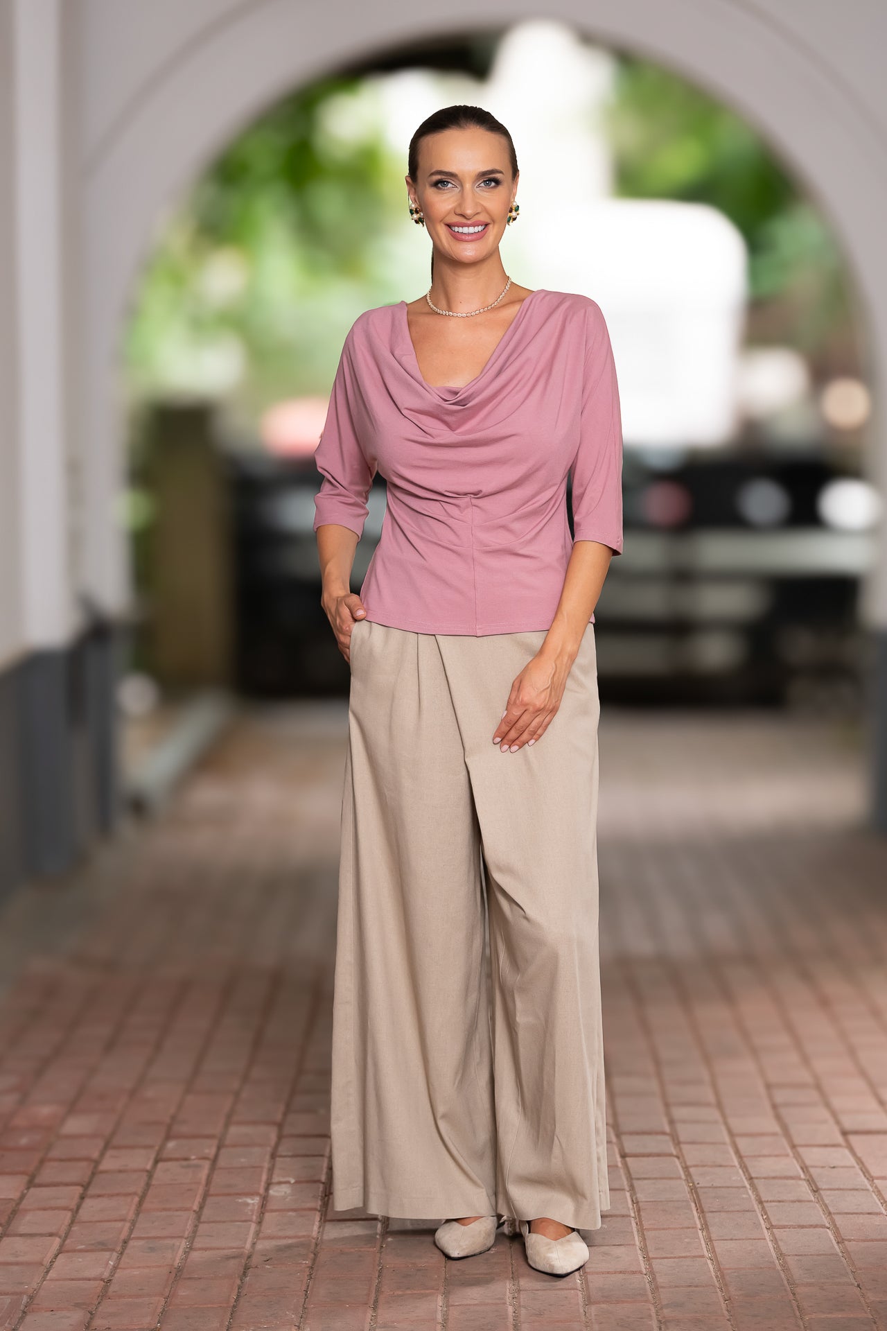 Fustă pantalon din in crem cu buzunare laterale