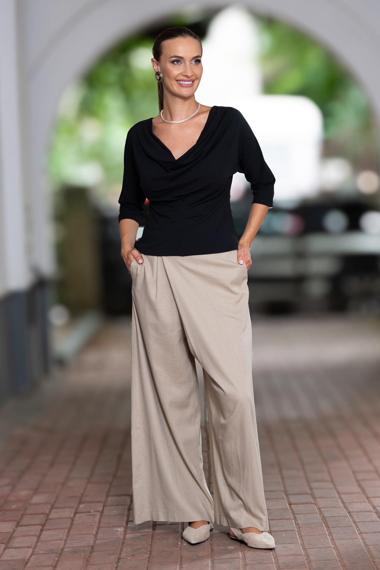 Bluza neagră din jerseu Femina
