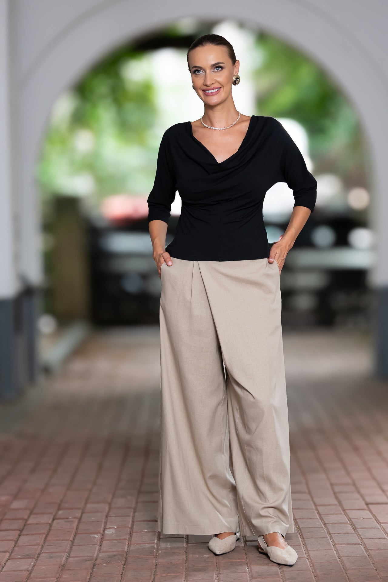 Bluza neagră din jerseu Femina