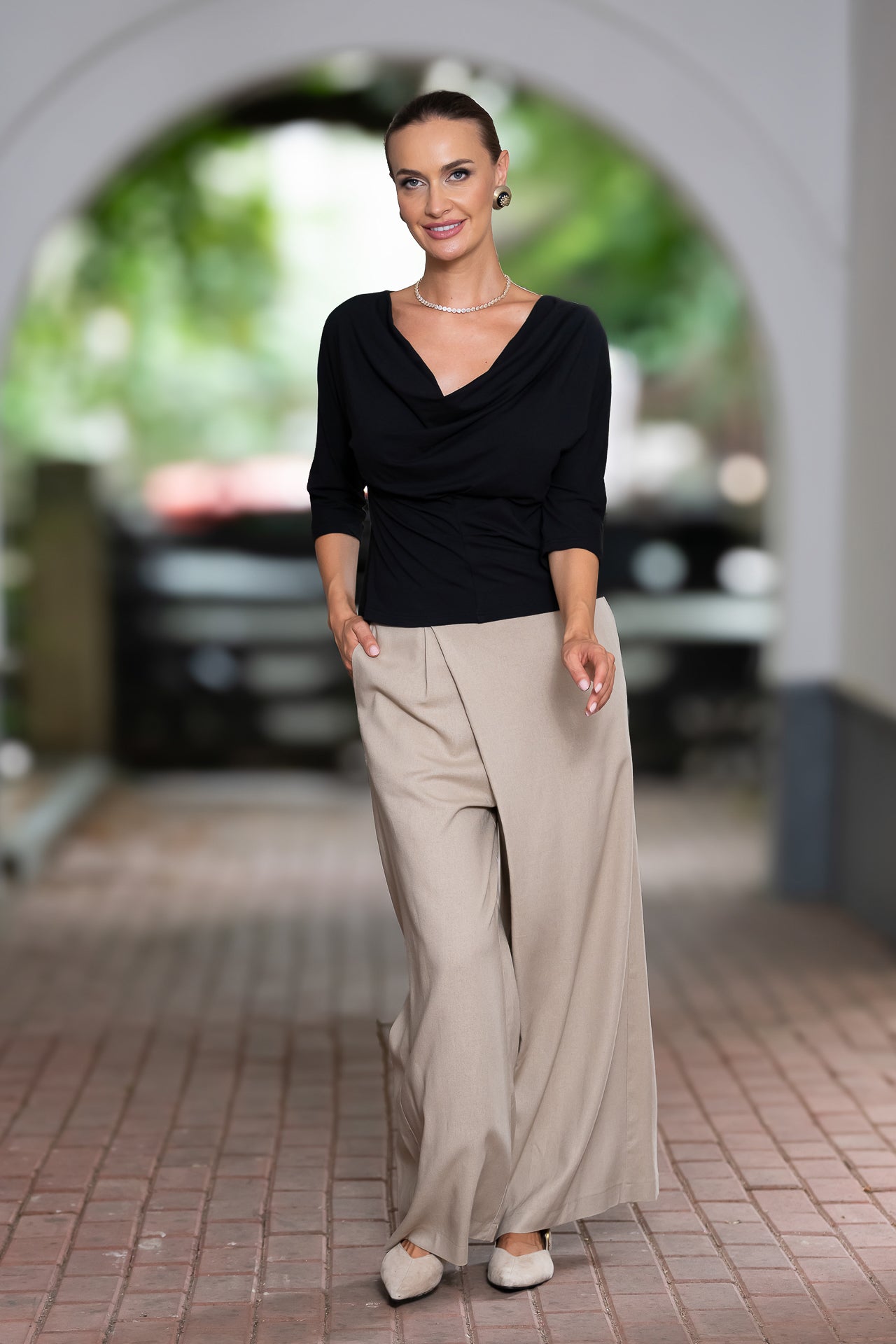 Bluza neagră din jerseu Femina