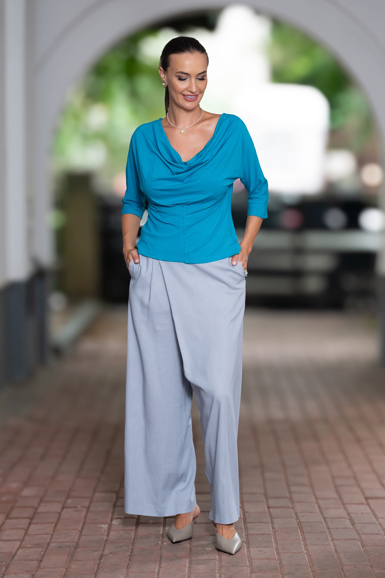 Fusta pantalon din in gri bleu cu buzunare laterale