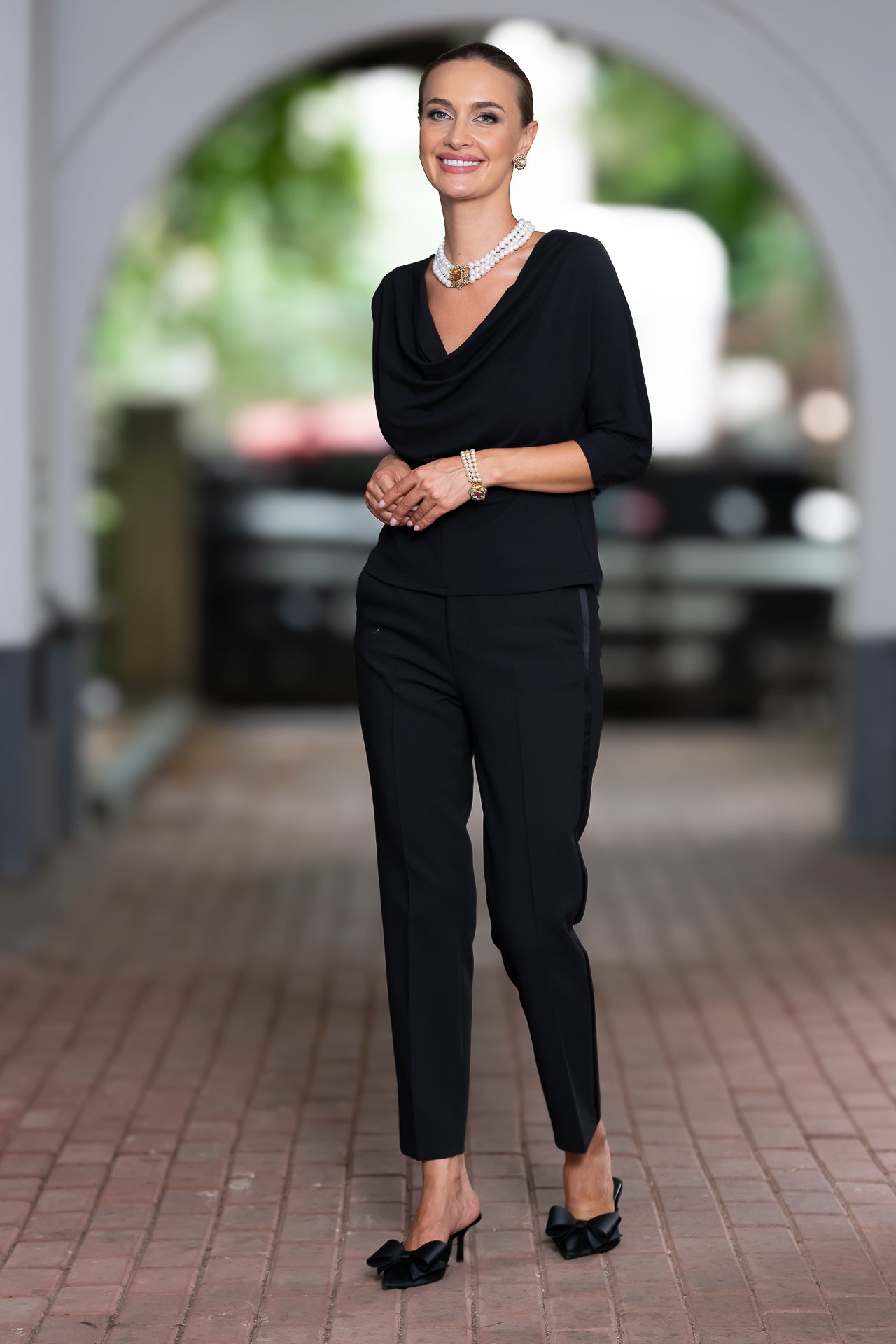 Bluza neagră din jerseu Femina