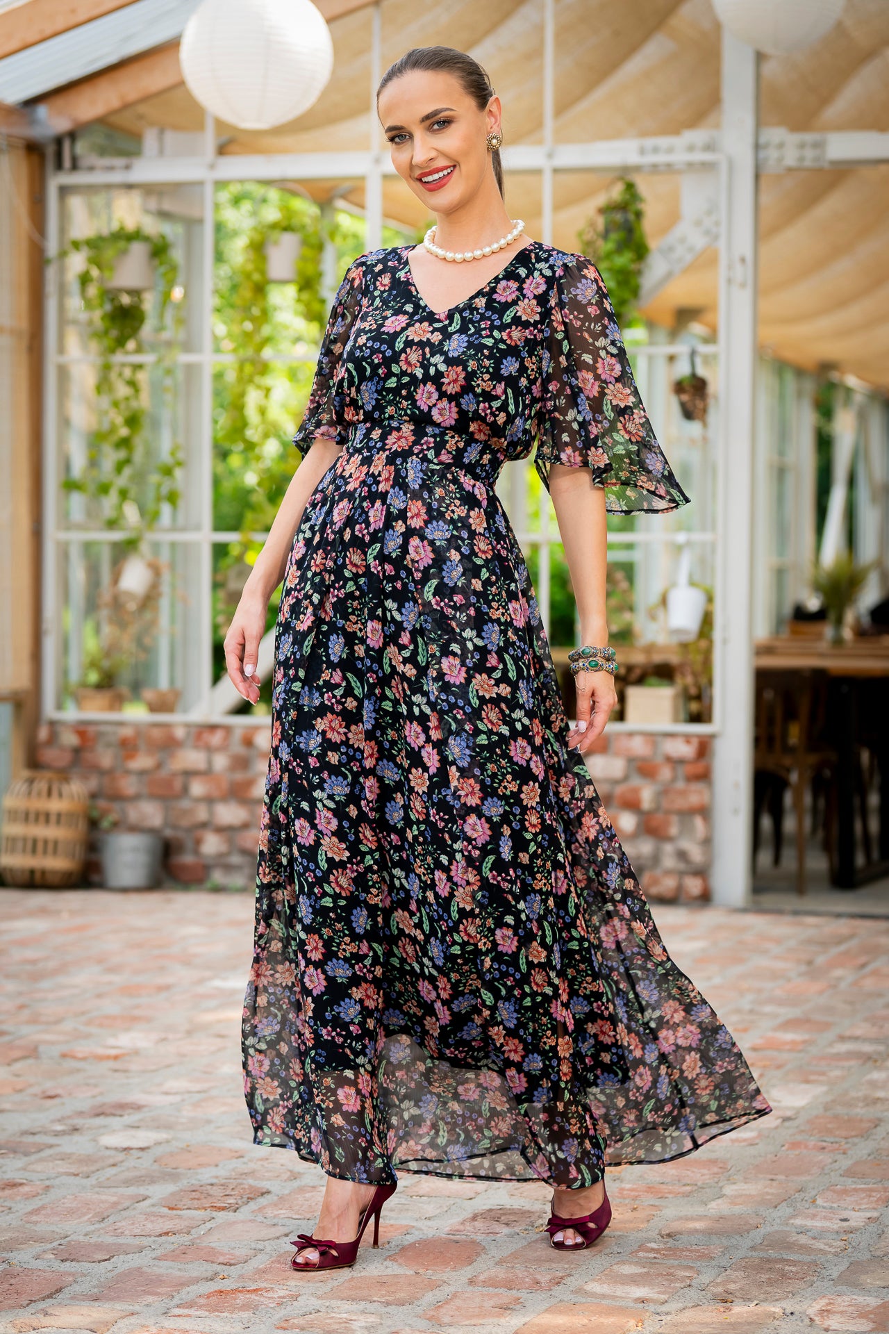 Rochie maxi din voal negru cu imprimeu floral multicolor